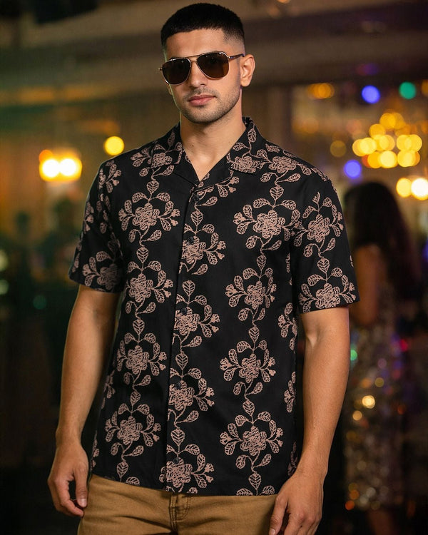 Zaqual Men's Black Floral Printed Casual Cotton Blend Half Sleeve Regular Fit Shirt